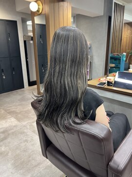 パルタージュ大宮イースト (PaRtage 大宮 East) ナチュラルグレージュハイライトカラー☆森下直弥