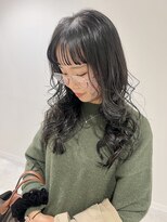 ケンジ 横浜(KENJE)&nbsp;暗髪カラー/コテ巻き/顔周りレイヤー