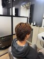 クロムトウキョウ ザ バーバー 新宿本店(CHROM TOKYO the Barber) センターパート×フェザーパーマ×ファッションカラー