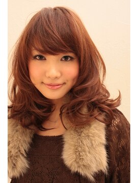 アルティプレジール(ALTI PLASIR) 首元を柔らかくつつみ込むファーカールミディ