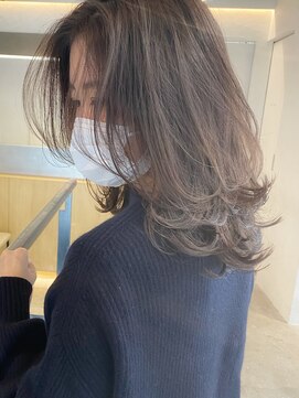 ウェイズ トウキョウ(Ways TOKYO) 【Ways TOKYO】肌なじみグレージュ×シークレットハイライト