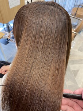 スプリング ウシワカマル(SPRING@ushiwakamaru) 【美髪に導くストレート】【傷ませない美髪矯正】