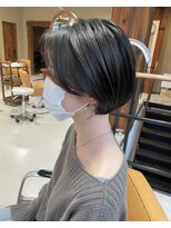 ヘアー アイス ルーチェ(HAIR ICI LUCE) ボブ ショートボブ センター分けショート 担当山中