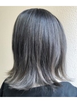 レム 青葉台(REM) 透明感グレーアッシュ