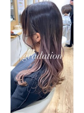 ヘアースタジオ ゼン(hair studio Zen) フルブリーチ履歴を活かしたグラデーションカラー【Kensho】