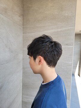 アレクサンドル オブ カラーズ トヤマ(ALEXANDRE OF COLORS TOYAMA) 【中山雄太】メンズカット