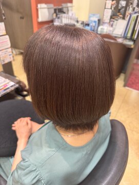 フィールエー レキシントンプラザ店(feel.a) 髪質改善トリートメントとオーガニックカラー