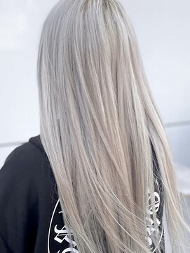 ルフレ 新宿歌舞伎町店(Reflet) ホワイトカラー/ホワイトシルバー/プルエクステ