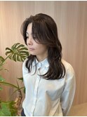 【哉汰】ミディアムレイヤー/オリーブベージュ/コテ巻き20代