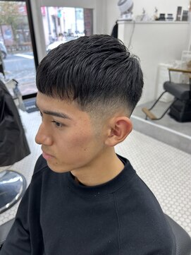 フレンチクロップ ナチュラルミドルフェード