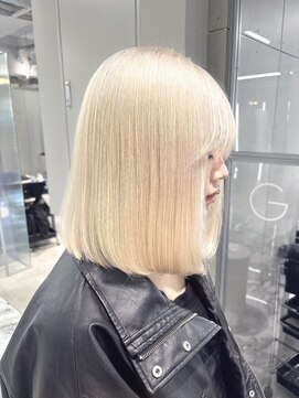 ジェム(GEM) 【暖音】ホワイトブロンドで抜きっぱダメージレスヘア♪