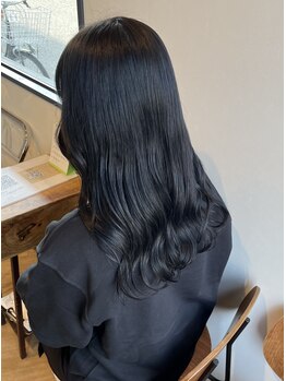 ヘアーデザインスリール(Hair Design THRIRE)の写真/繰り返すカラーや熱ダメージも徹底ケア。髪の内側から栄養を補給し、芯から潤う美髪へ導きます☆