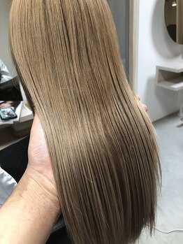 ヘアーブランド ジン フィール(HAIR BRAND Jin feel)の写真/【天使の艶髪ストレート】大人女性のお悩みを酸性ストレート・縮毛矯正で解決☆髪質改善ならお任せ下さい♪