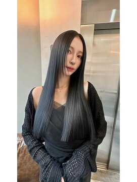 ユアーズ ヘアー 新宿EAST(youres hair) 髪質改善トリートメントで叶う美髪ストレート レイヤーカット