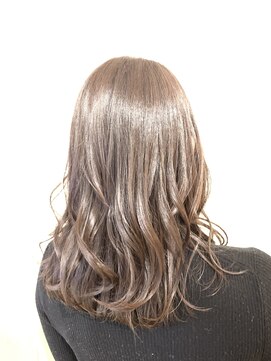 ネオリーブ クタ 町田店(Neolive kuta) アッシュ系カラー