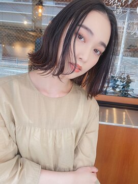 シェルター バイ トウキョウ(Shelter by TOKYO) 20代30代外ハネ大人 ナチュラルボブ