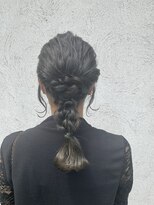 バース ヘアデザイン(Birth hair design) 編みおろしアレンジ