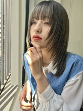 ハウス(HAUS.)&nbsp;ミディアム×ハイレイヤーウルフスタイル髪質改善ストレート