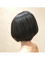 クルル(cururu) すっきり前下がりボブ