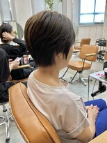 セム(sem)&nbsp;ショートボブ×白髪ぼかしハイライト×髪質改善カラー