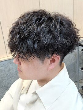 ニアウ 伊勢崎連取店(Niau) 刈り上げマッシュツイストスパイラルパーマメンズショート