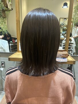 シャペウ駒込 透明感のあるグレー系カラー