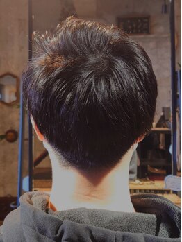 ボイス(BOIS)の写真/眉カットや頭皮ケアなどの身だしなみはプロにお任せ！再現性の高いカットで男性の魅力をUP