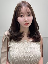 パルス ヨコハマ(PULSE yokohama) ミディアムレイヤーカット内巻き顔まわりレイヤーカット