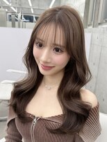 エヌアイ オモテサンドウ(ni omotesando) シースルーバング くびれヘア ベージュカラー