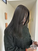 クオン 伊勢崎(QUON.) オリーブグレージュ