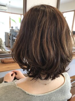 “透明感×抜け感”のあるカラーで、周りと差がつくワンランク上の上質なカラーを♪