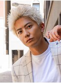 成人式ハイトーンスパイキーショート