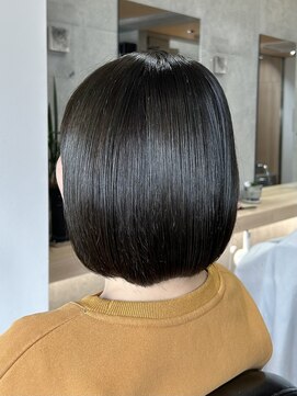 ノーブル(noubl) つや髪ボブ　グレージュ