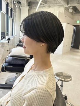 ヌーヴェル(nouvelle) ハンサムショート