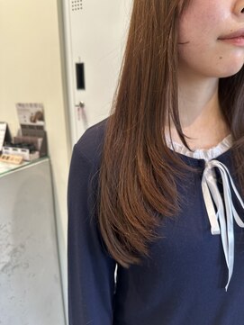 アローム(alom) 顔周りレイヤーカット