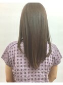 ロング 艶のあるナチュラルストレート アッシュ系 白髪カバー