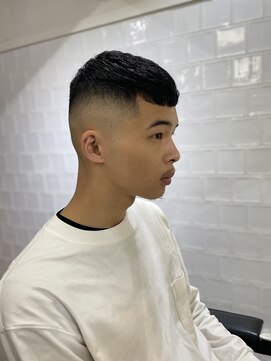 メリケンバーバーショップ フクオカ(MERICAN BARBERSHOP FUK) クロップスタイルフェードバーバー