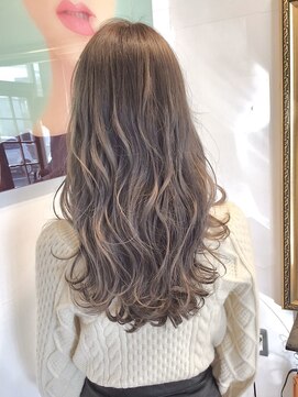 ラボリア(LABO li'a) ミルキーグレージュ