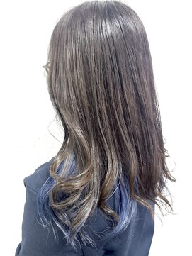 ジェナ(Jena) インナーカラー　ブルーオーキッド