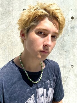 ディッセンバー 神宮前(December) スパイキーショート/ハイトーンベリーショート/ラフアップバング