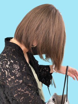 ウシワカマルエムティードット(USHIWAKAMARU MT.) ベージュブラウン