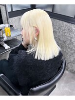 シェーン 仙台駅広瀬通店(schon)&nbsp;ホワイトブロンド