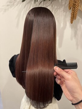イーナ(iina) 秋冬カラー ピンクベージュ カシスブラウン