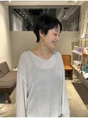 黒髪ショートヘア