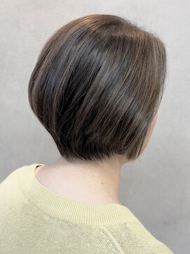 メグロ 相模大野(MEGURO) 白髪ぼかし/ミニウルフ/チェリーブラウン/ホワイトグレージュ60