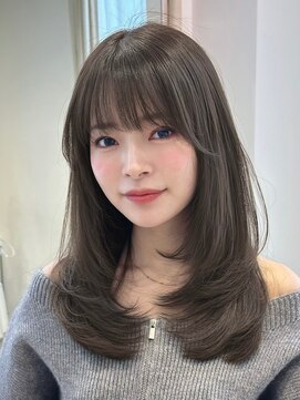 ノイカーム(noi Calm) 顔周りレイヤーカットくびれヘアミルクティーベージュカラー