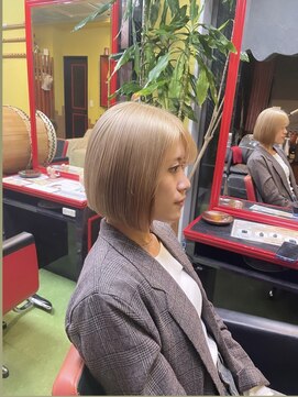 しゅぷうる 瑞江 切りっぱなしボブ×ミルクティーベージュ　瑞江駅