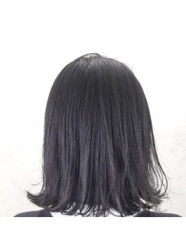 メモリーズ 銀座(Memories) ふんわり外はねボブ