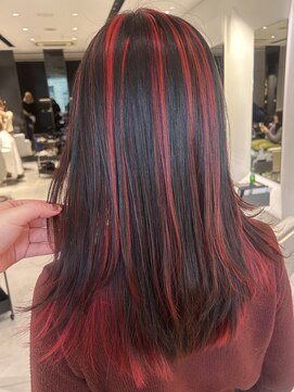 ステア ケース(stair case) コントラストハイライトレッドブラック髪質改善トリートメント