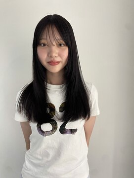 イル 天神大名店(ill) レイヤーカット